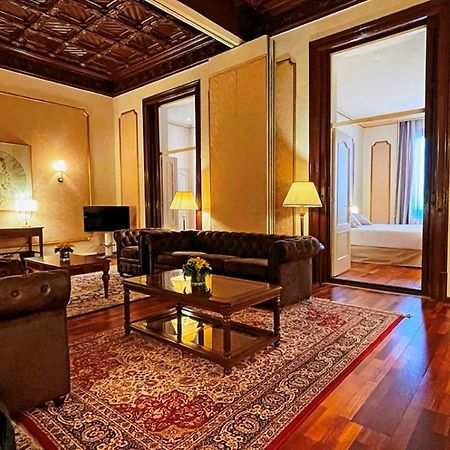 Hotel Roger De Lluria Barselona Dış mekan fotoğraf