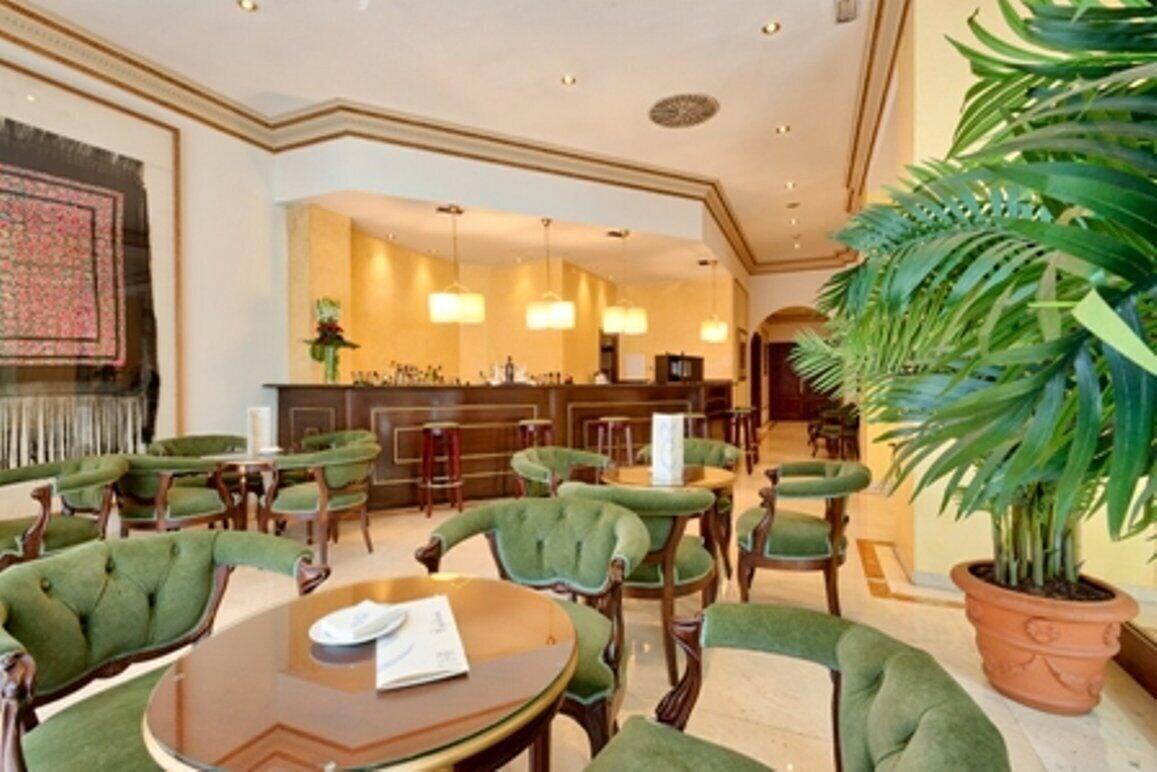 Hotel Roger De Lluria Barselona Dış mekan fotoğraf