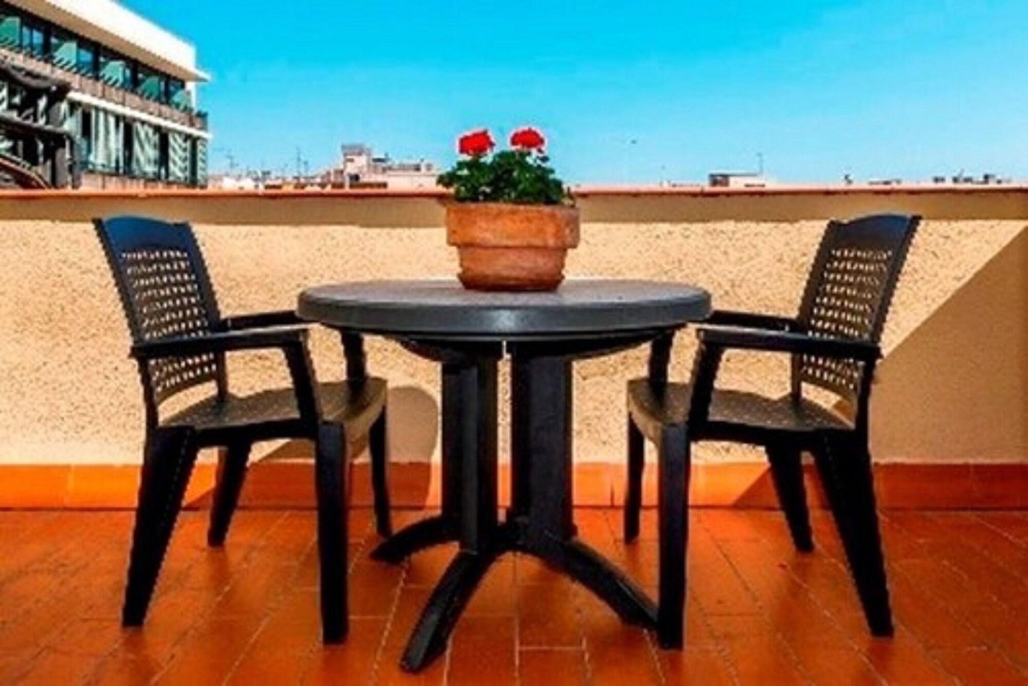 Hotel Roger De Lluria Barselona Dış mekan fotoğraf
