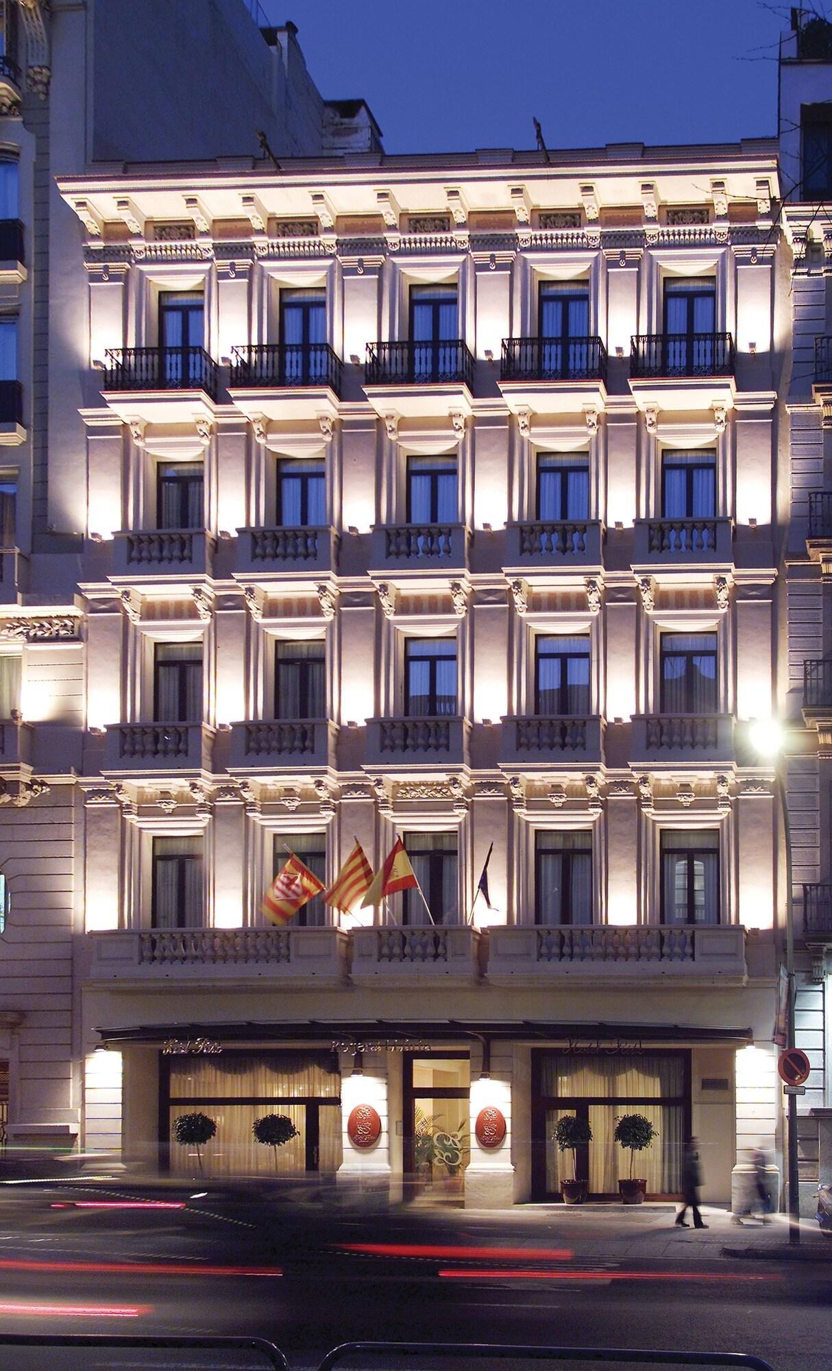 Hotel Roger De Lluria Barselona Dış mekan fotoğraf