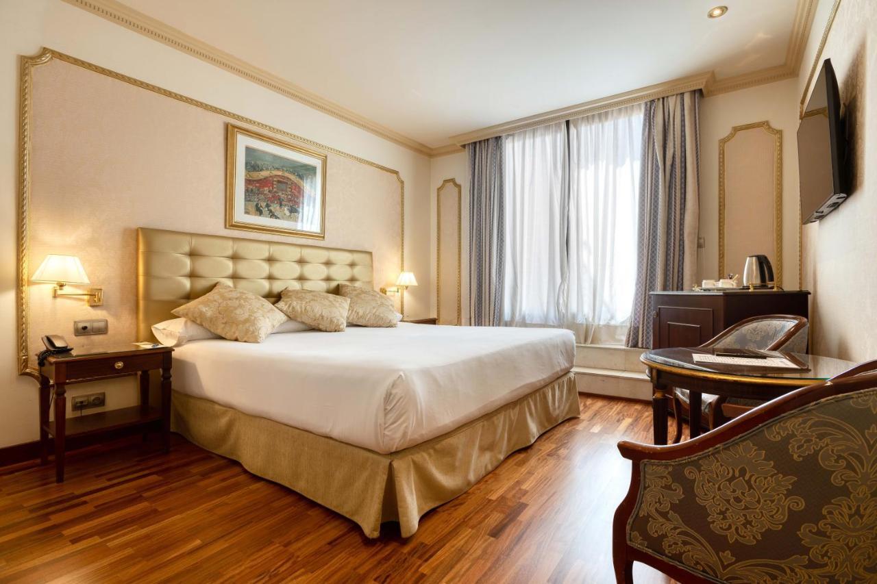 Hotel Roger De Lluria Barselona Dış mekan fotoğraf