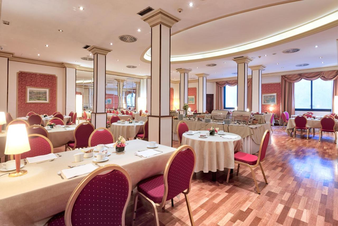 Hotel Roger De Lluria Barselona Dış mekan fotoğraf