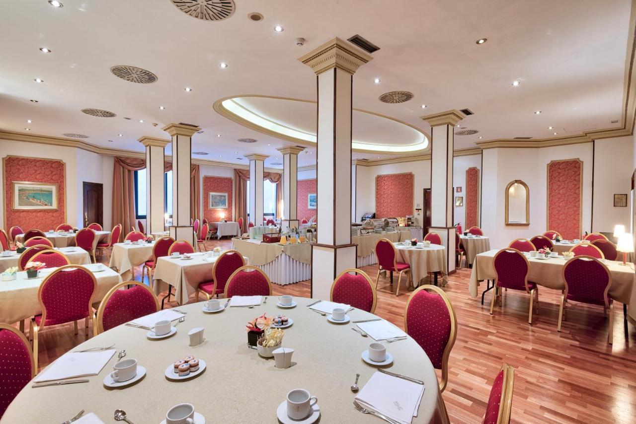 Hotel Roger De Lluria Barselona Dış mekan fotoğraf